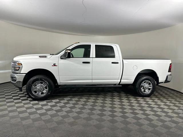 2026 RAM Ram 3500 RAM 3500 TRADESMAN CREW CAB 4X4 64 BOX
