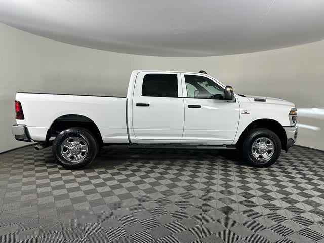 2026 Ram 3500 Tradesman Crew Cab 4x4 6'4" Box