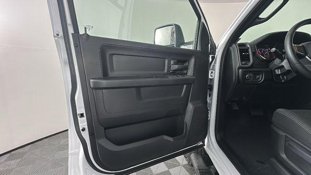2026 Ram 3500 Tradesman Crew Cab 4x4 6'4" Box