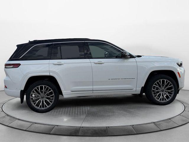 2026 Jeep Grand Cherokee GRAND CHEROKEE SUMMIT 4X4