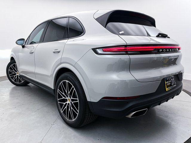 2024 Porsche Cayenne Base