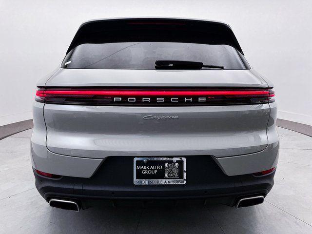 2024 Porsche Cayenne Base