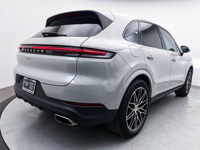 2024 Porsche Cayenne Base