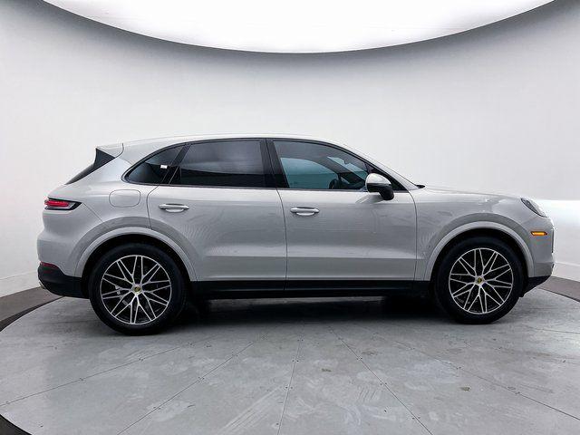2024 Porsche Cayenne Base