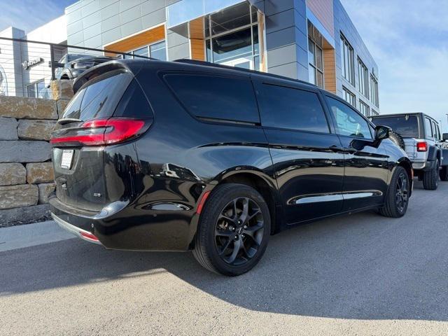 2022 Chrysler Pacifica Touring L AWD