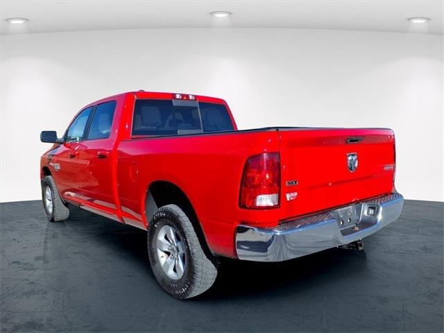 2019 RAM 1500 Classic SLT Crew Cab 4x4 64 Box