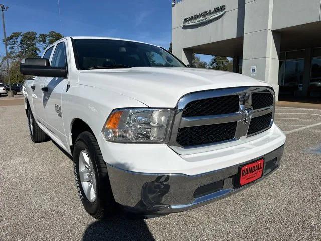 2023 RAM 1500 Classic SLT Crew Cab 4x2 57 Box