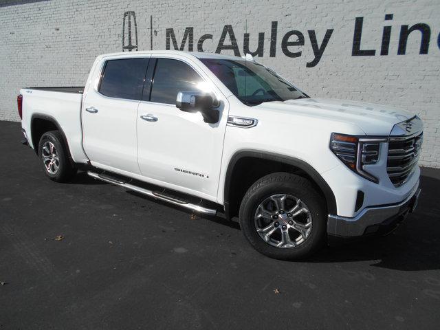 2022 GMC Sierra 1500 4WD Crew Cab Short Box SLT