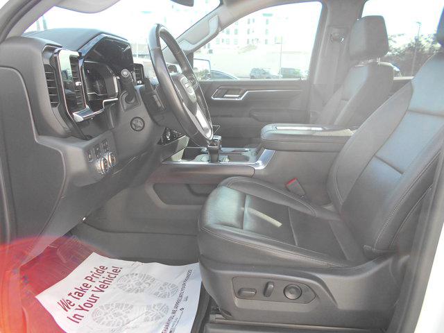 2022 GMC Sierra 1500 4WD Crew Cab Short Box SLT