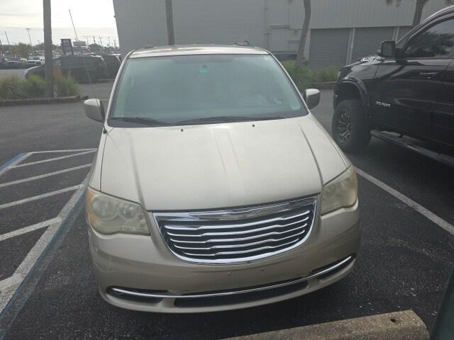 2013 Chrysler Town and Country Touring