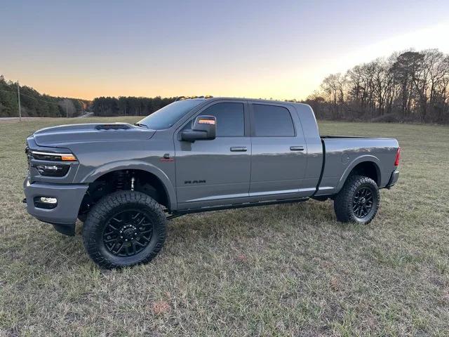 2026 RAM 3500 Limited Mega Cab 4x4 64 Box 2026 RAM 3500 Limited Mega Cab 4x4 64 Box
