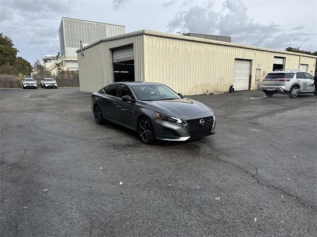 2024 Nissan Altima SR FWD