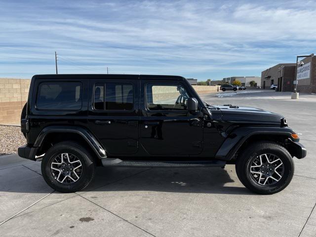 2025 Jeep Wrangler 4-Door Sahara 4x4
