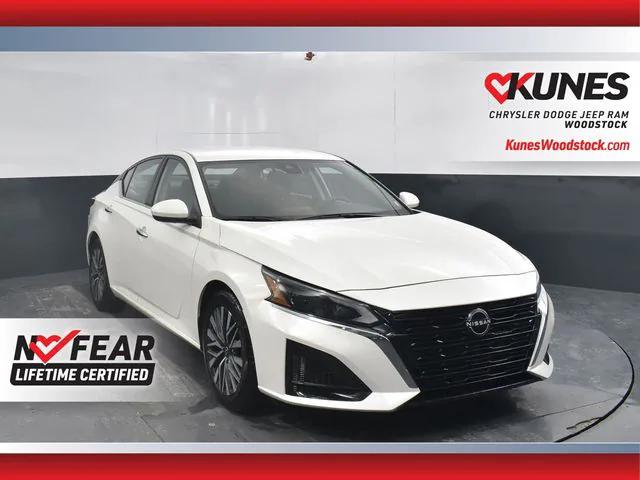 2023 Nissan Altima SV FWD