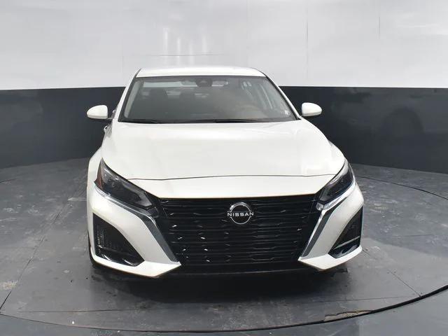 2023 Nissan Altima SV FWD