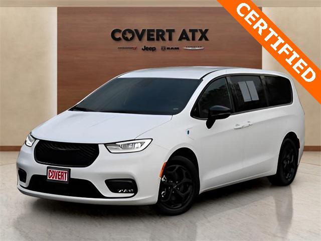 2024 Chrysler Pacifica Hybrid S Appearance Pkg