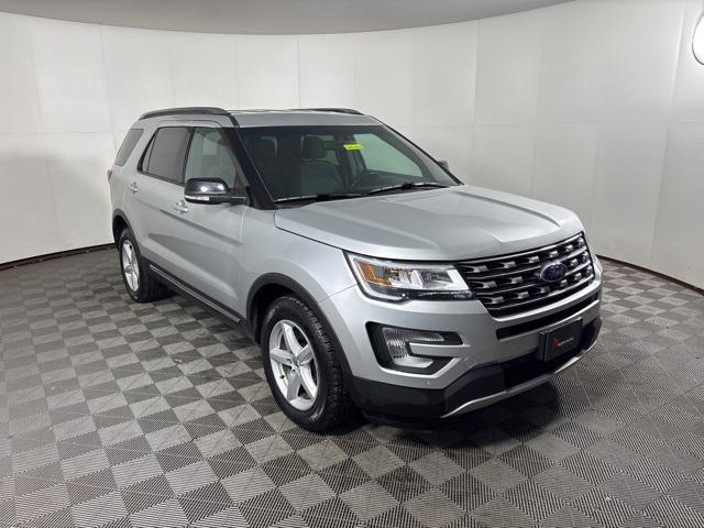 2016 Ford Explorer XLT 2016 Ford Explorer XLT