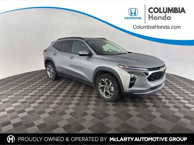 2025 Chevrolet Trax FWD LT