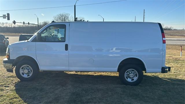 2024 Chevrolet Express Cargo Van RWD 2500 Regular Wheelbase WT