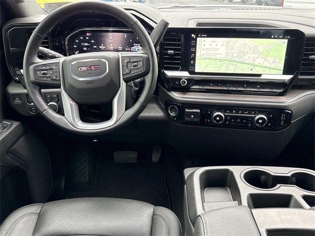 2025 GMC Sierra 1500 4WD Crew Cab Short Box SLT