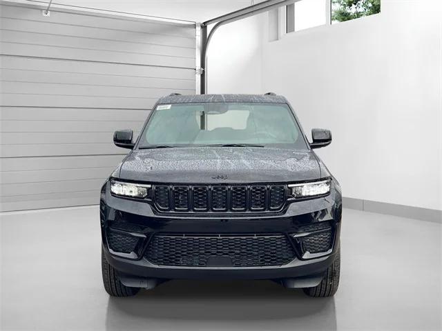 2025 Jeep Grand Cherokee Altitude X 4x4