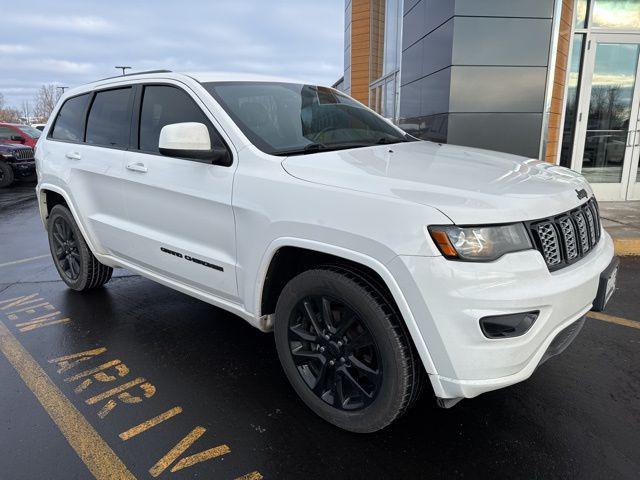 2017 Jeep Grand Cherokee Altitude 4x4 2017 Jeep Grand Cherokee Altitude 4x4
