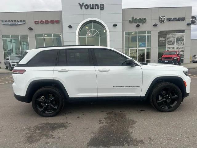 2023 Jeep Grand Cherokee Altitude 4x4