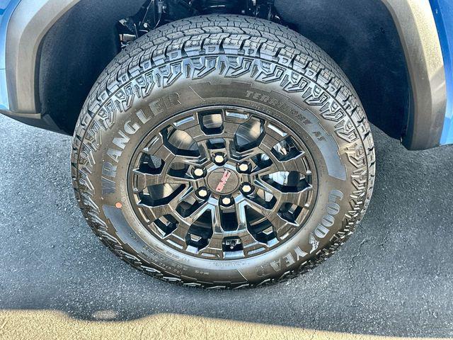 2026 GMC Canyon Elevation, 4WD