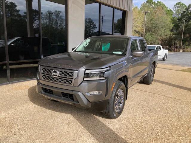 2024 Nissan Frontier Crew Cab SL 4x2