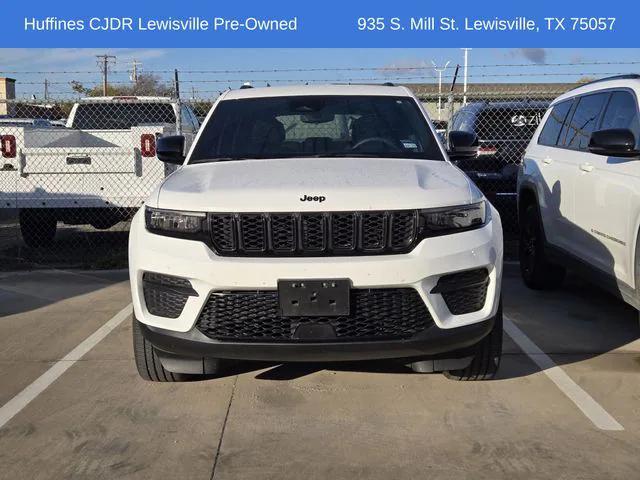 2023 Jeep Grand Cherokee Altitude 4x2