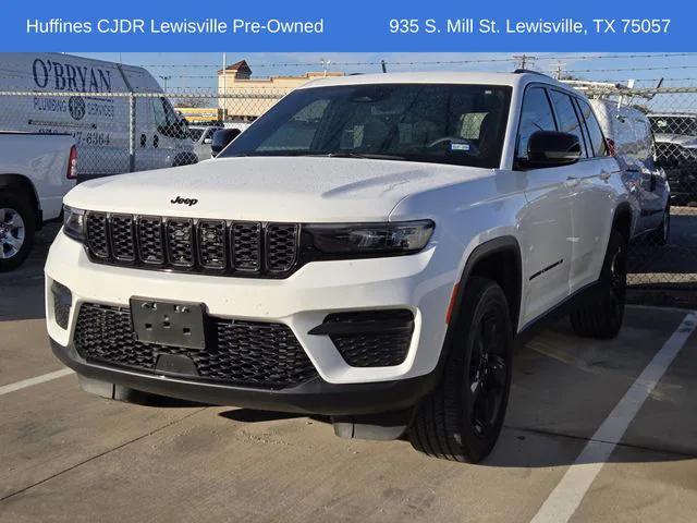 2023 Jeep Grand Cherokee Altitude 4x2