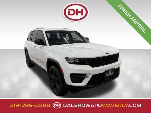 2023 Jeep Grand Cherokee Altitude 4x4 2023 Jeep Grand Cherokee Altitude 4x4
