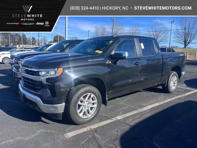 2022 Chevrolet Silverado 1500 4WD Crew Cab Short Bed LT with 2FL