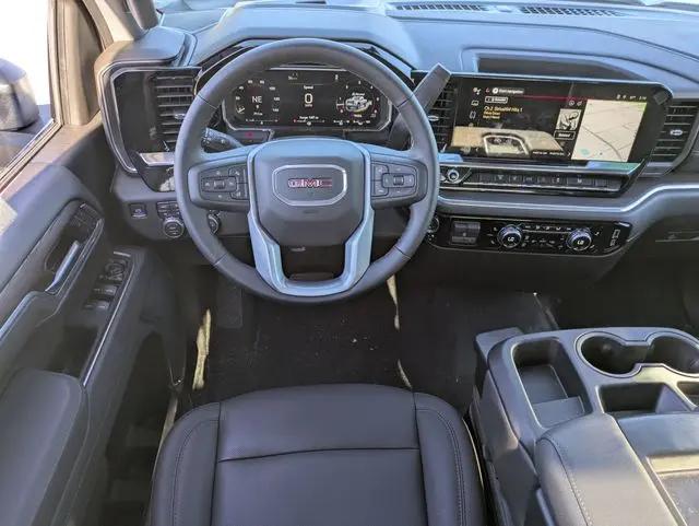 2026 GMC Sierra 2500HD Crew Cab, Standard Bed, SLT, 4WD
