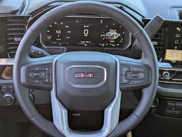 2026 GMC Sierra 2500HD Crew Cab, Standard Bed, SLT, 4WD