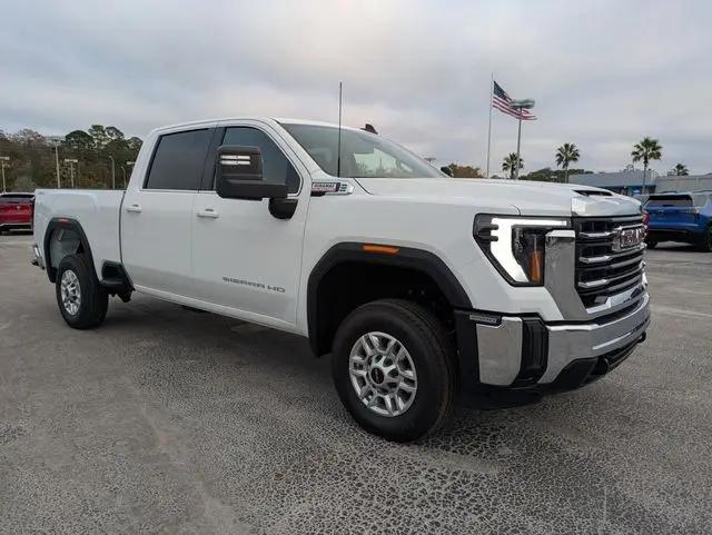 2026 GMC Sierra 2500HD Crew Cab, Standard Bed, SLE, 4WD