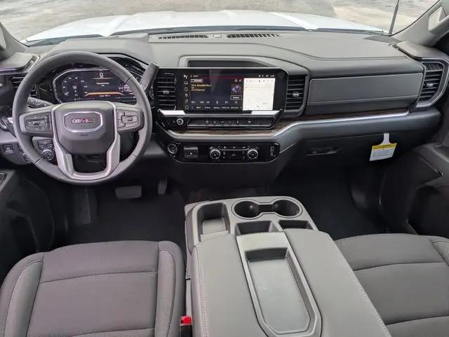 2026 GMC Sierra 2500HD Crew Cab, Standard Bed, SLE, 4WD