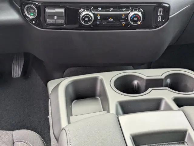 2026 GMC Sierra 2500HD Crew Cab, Standard Bed, SLE, 4WD