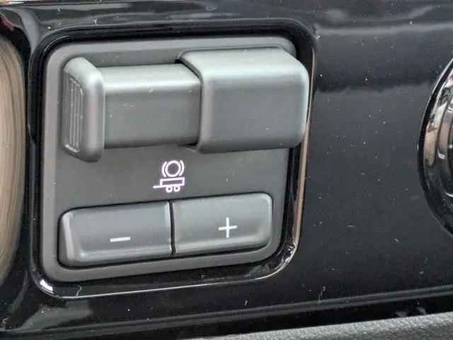 2026 GMC Sierra 2500HD Crew Cab, Standard Bed, SLE, 4WD