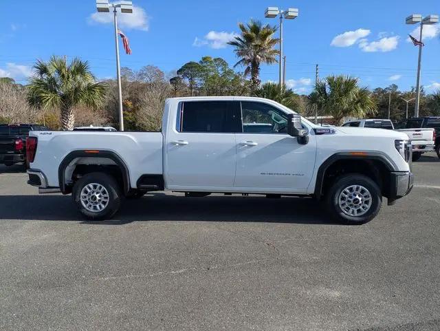 2026 GMC Sierra 2500HD Crew Cab, Standard Bed, SLE, 4WD