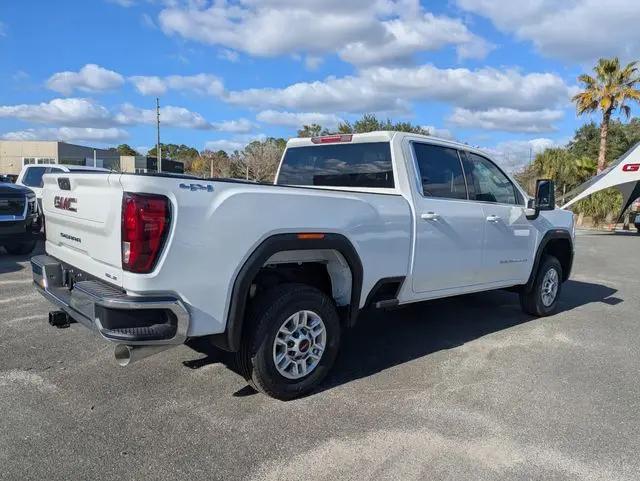 2026 GMC Sierra 2500HD Crew Cab, Standard Bed, SLE, 4WD