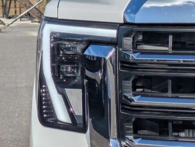 2026 GMC Sierra 2500HD Crew Cab, Standard Bed, SLE, 4WD