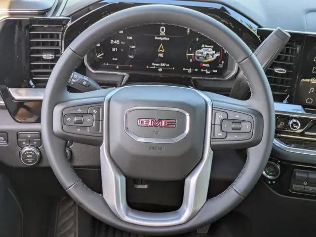 2026 GMC Sierra 2500HD Crew Cab, Standard Bed, SLE, 4WD
