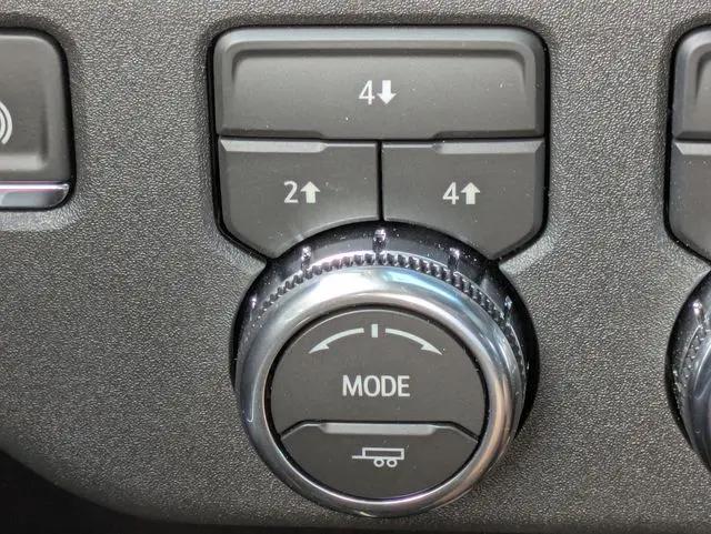 2026 GMC Sierra 2500HD Crew Cab, Standard Bed, SLE, 4WD