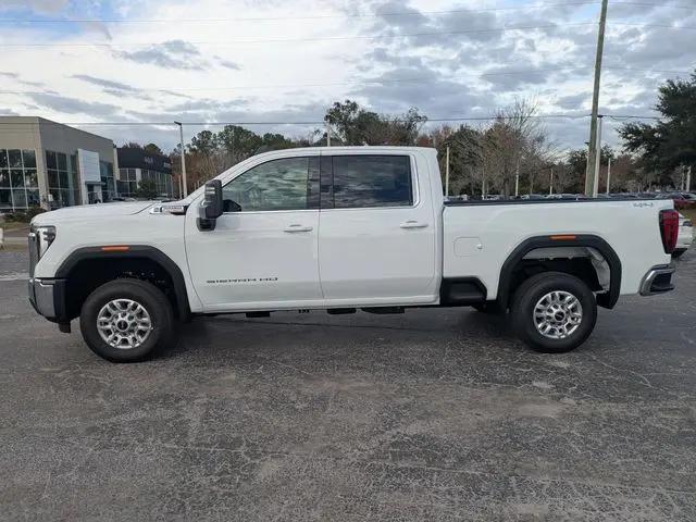 2026 GMC Sierra 2500HD Crew Cab, Standard Bed, SLE, 4WD