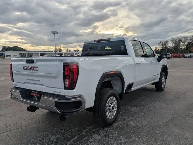 2026 GMC Sierra 2500HD Crew Cab, Standard Bed, SLE, 4WD
