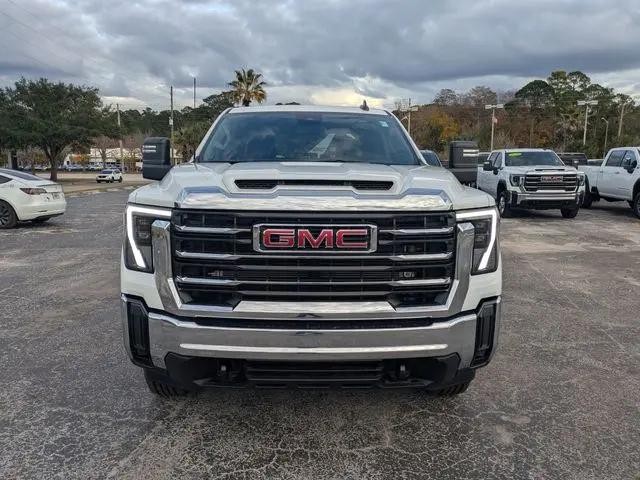 2026 GMC Sierra 2500HD Crew Cab, Standard Bed, SLE, 4WD