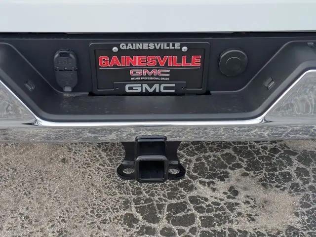 2026 GMC Sierra 2500HD Crew Cab, Standard Bed, SLE, 4WD