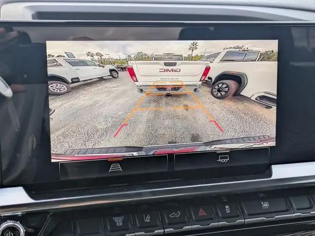 2026 GMC Sierra 2500HD Crew Cab, Standard Bed, SLE, 4WD