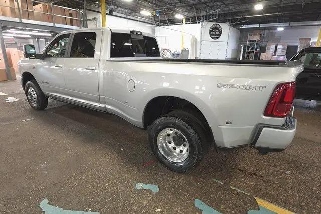 2026 Ram 3500 Laramie Crew Cab 4x4 8' Box